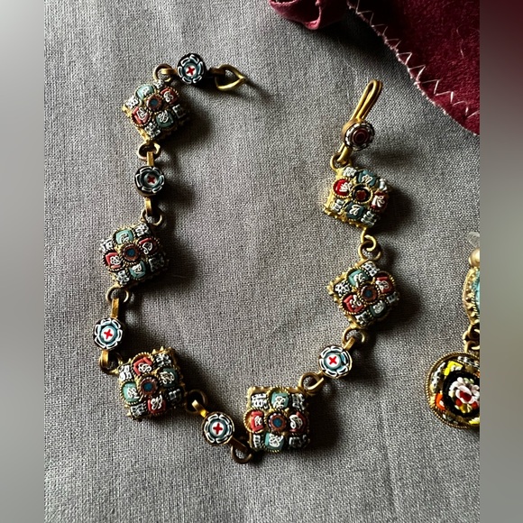 Vintage Italian (Florentine) micro mosaic Bracelet & Earrings set. - Picture 2 of 4